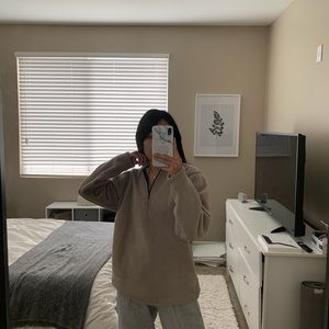 VINTAGE OVERSIZED BEIGE QUARTER ZIP - SIZE S